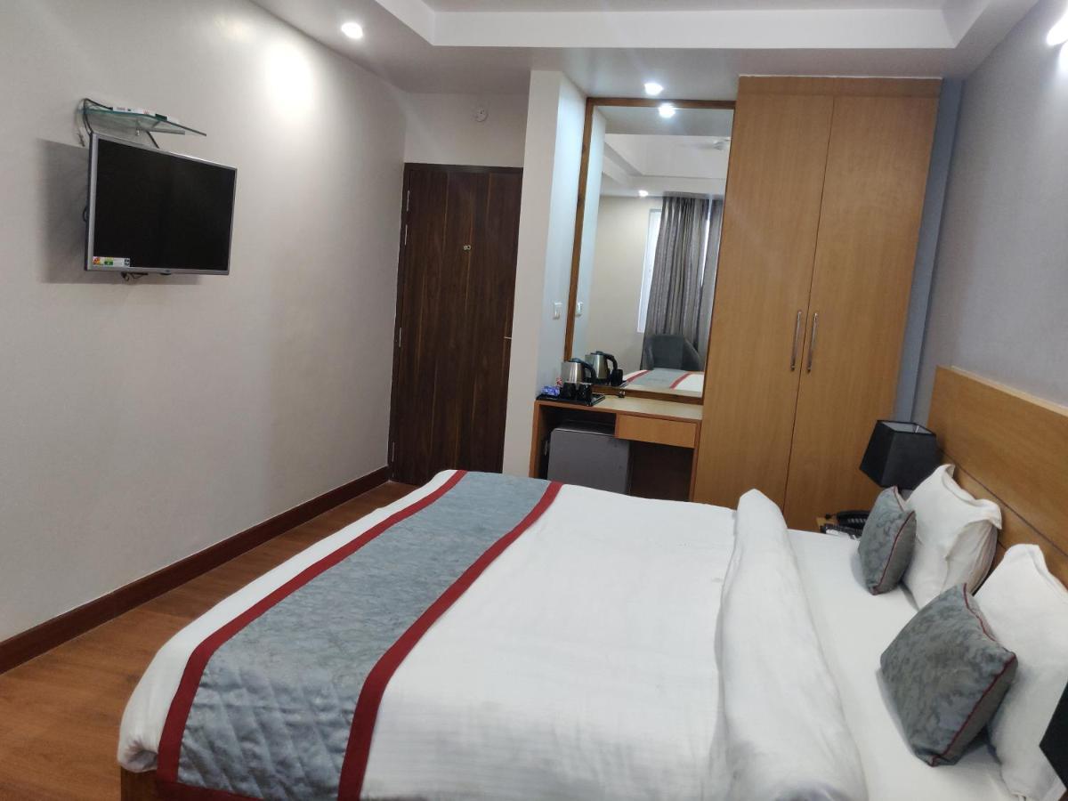 Hotel Sarvin لاكناو المظهر الخارجي الصورة
