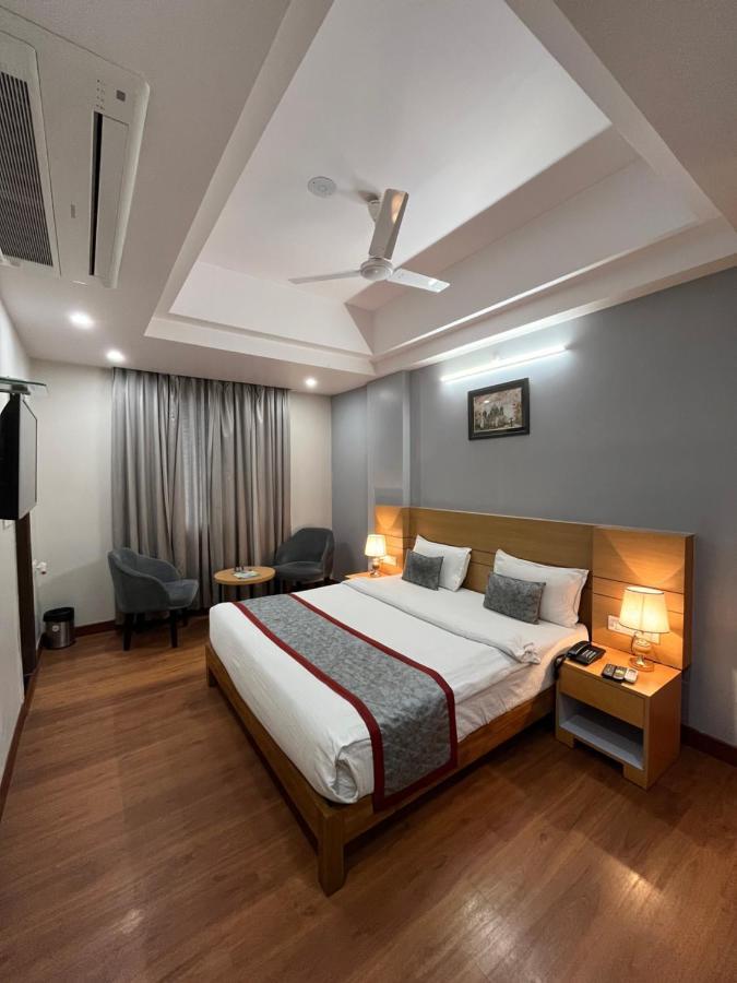 Hotel Sarvin لاكناو المظهر الخارجي الصورة